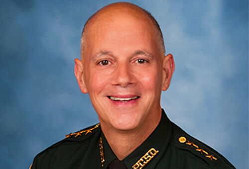Sheriff Gualtieri tests positive for COVID-19